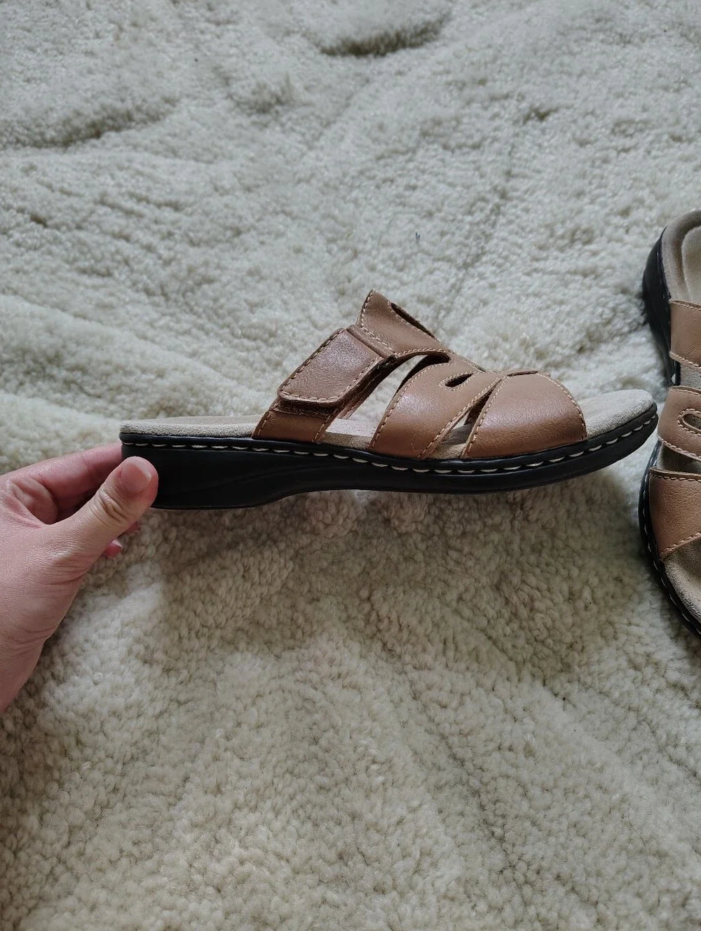 Croft & Barrow Women's Size 7.5 Tan Sandals